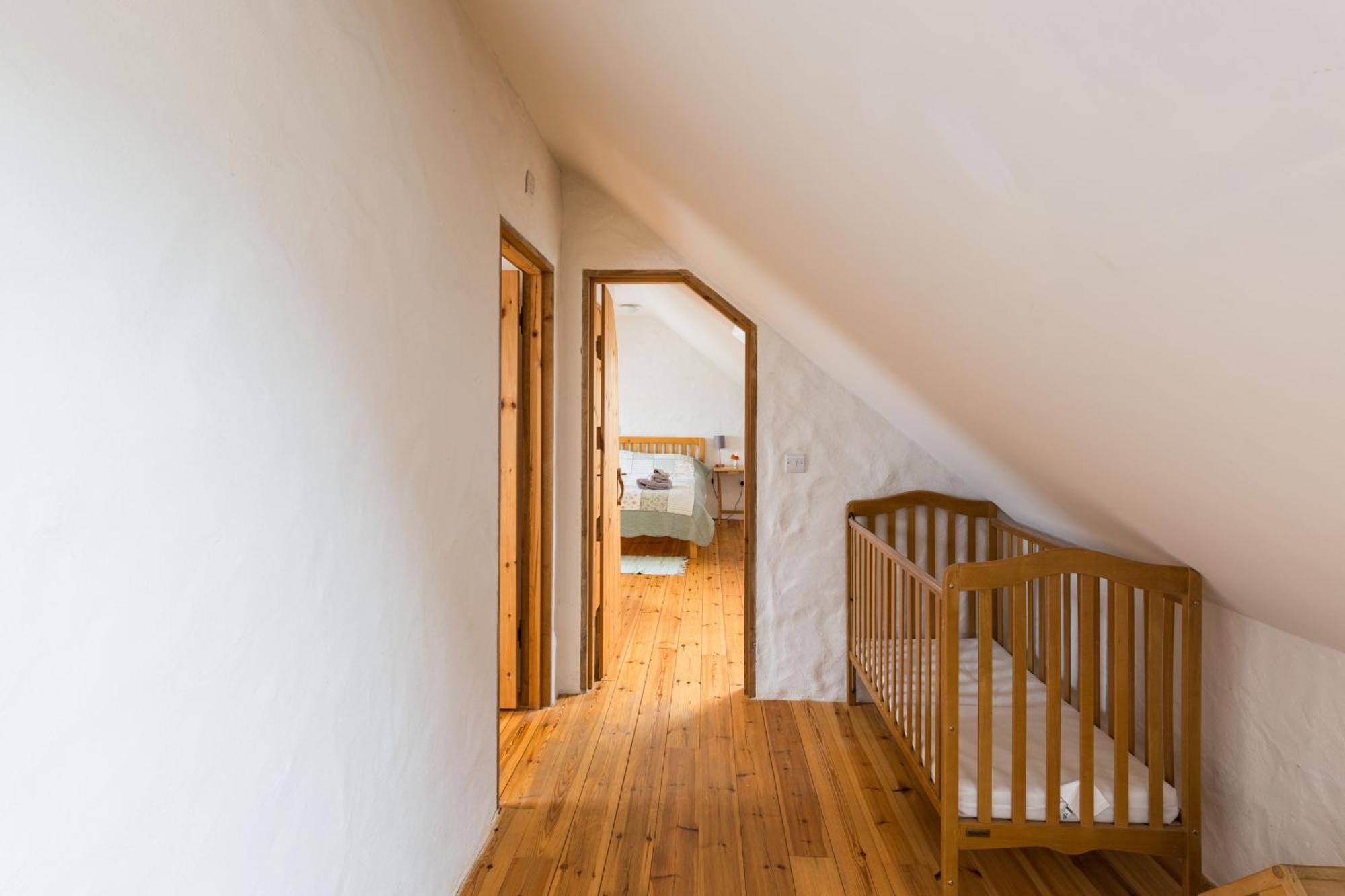 The Workshop- Eco Cottage By The Coastal Path Goodwick 外观 照片