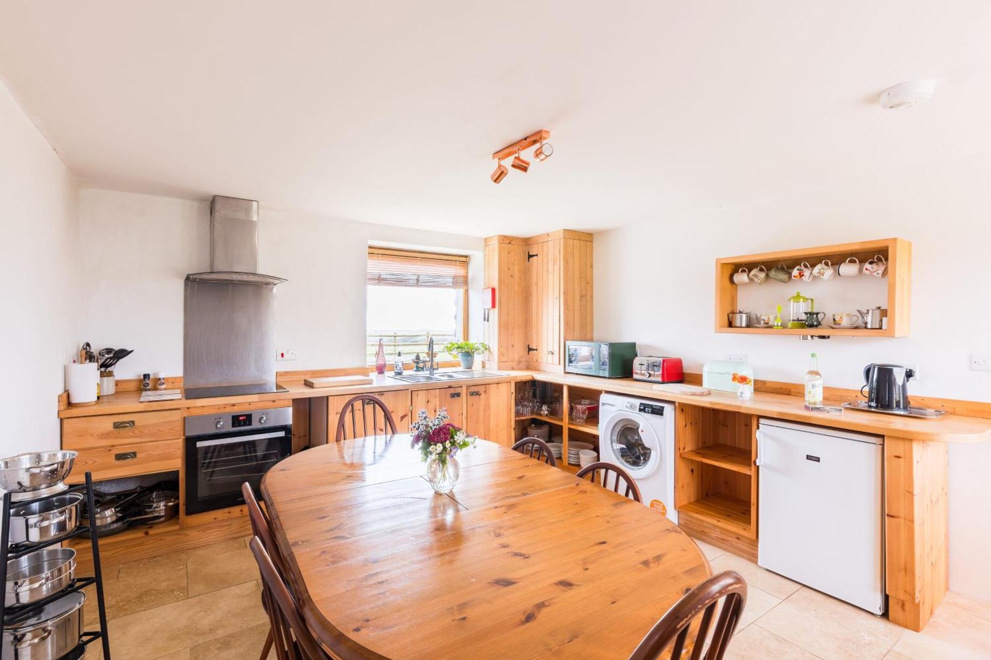 The Workshop- Eco Cottage By The Coastal Path Goodwick 外观 照片